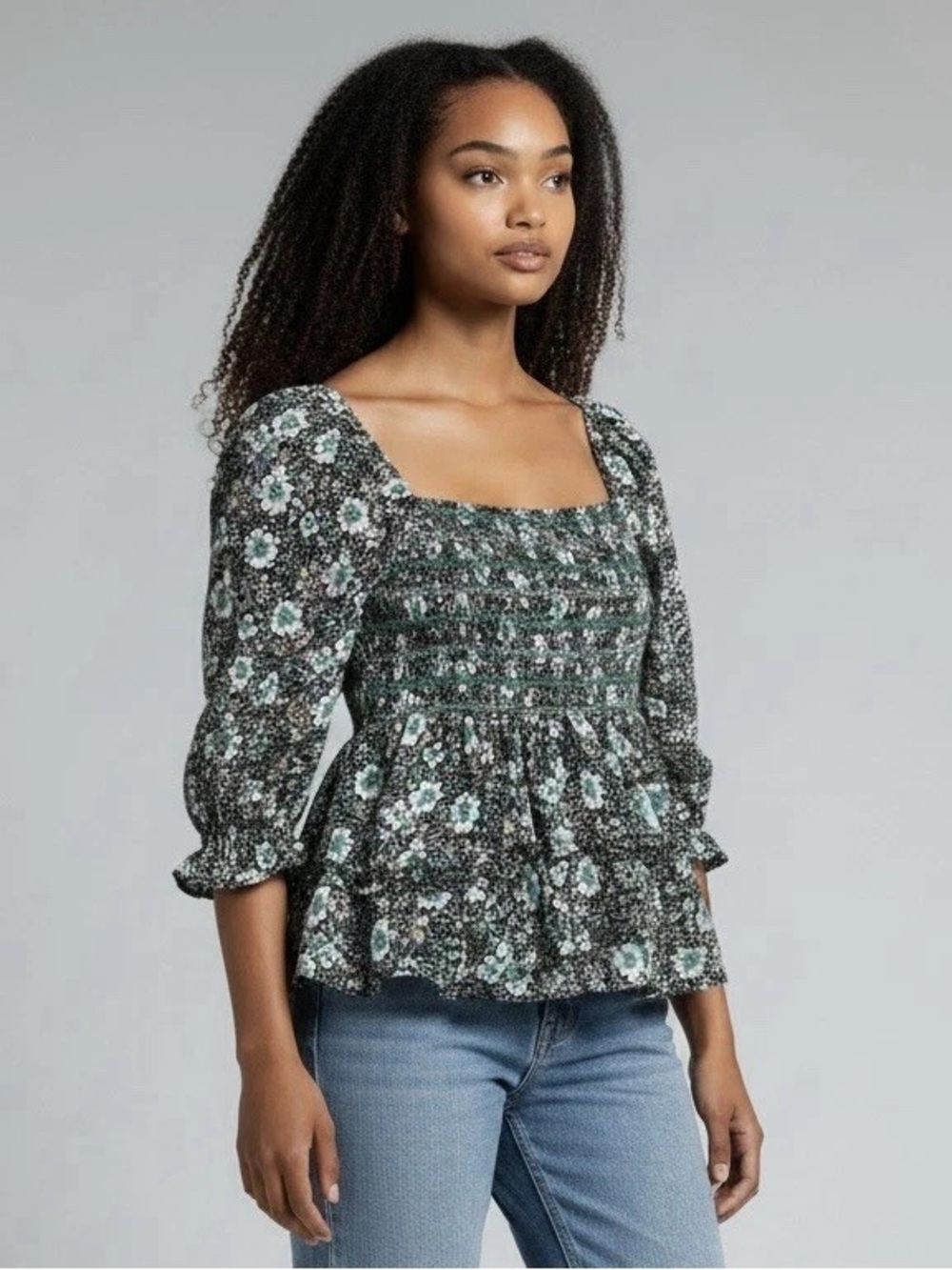 America Eagle Floral Smocked Babydoll Peplum Blouse Women’s Medium Green